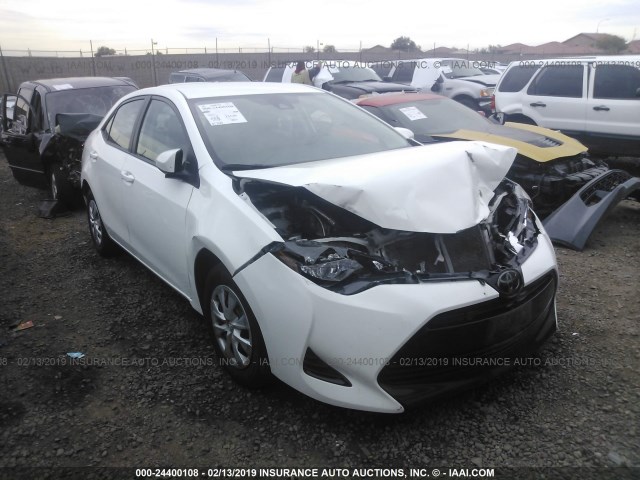 5YFBURHEXHP594664 - 2017 TOYOTA COROLLA L/LE/XLE/SE/XSE WHITE photo 1