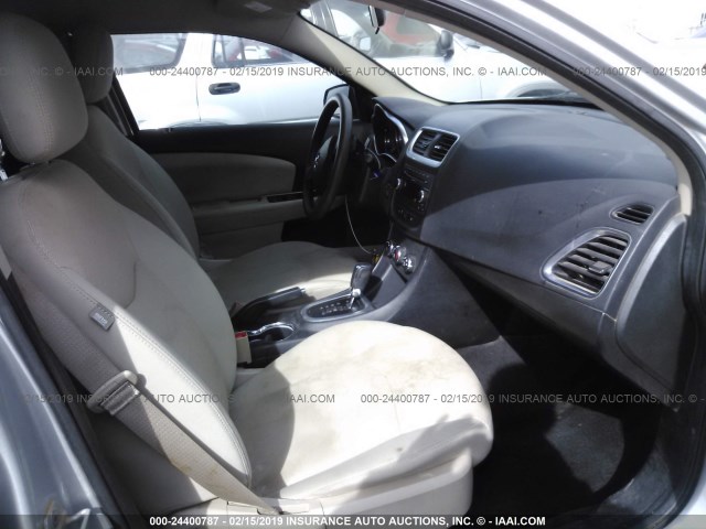 1B3BD4FG6BN558239 - 2011 DODGE AVENGER EXPRESS 银色 照片 5