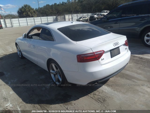 WAUDK78T09A010017 - 2009 AUDI A5 QUATTRO WHITE photo 3