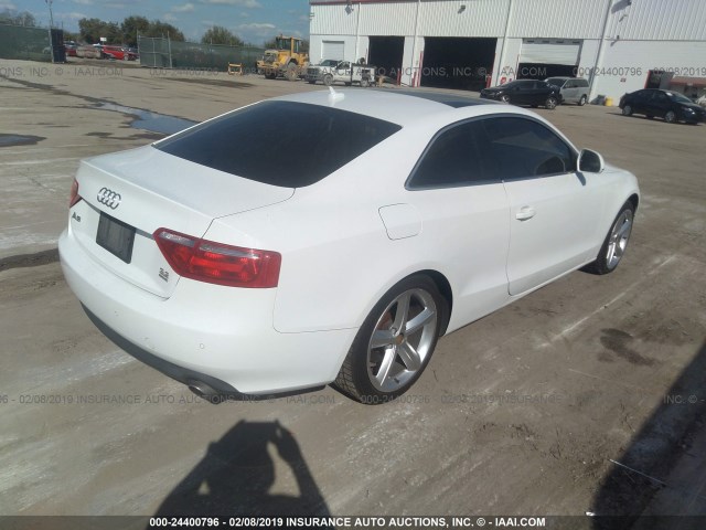 WAUDK78T09A010017 - 2009 AUDI A5 QUATTRO WHITE photo 4