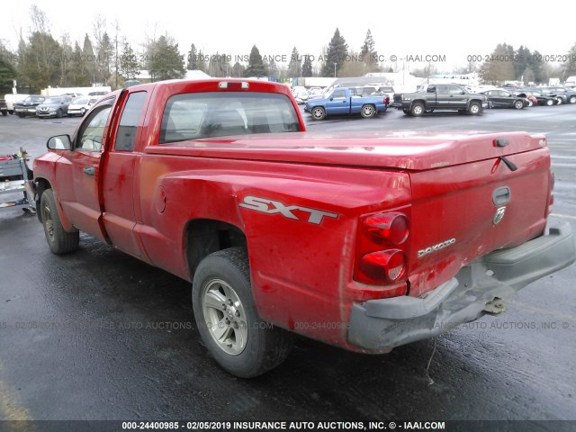 1D7HE32K58S528403 - 2008 DODGE DAKOTA SXT RED photo 3