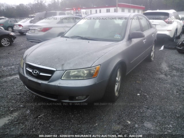 5NPEU46FX7H211779 - 2007 HYUNDAI SONATA SE/LIMITED SILVER photo 2