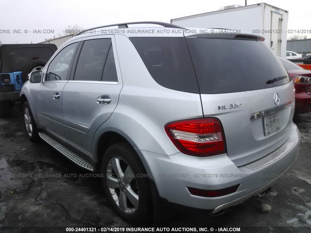 4JGBB8GB7AA533012 - 2010 MERCEDES-BENZ ML 350 4MATIC SILVER photo 3