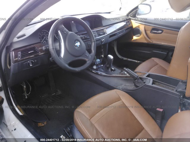 WBAKF5C5XBE655880 - 2011 BMW 328 XI SULEV Unknown photo 5