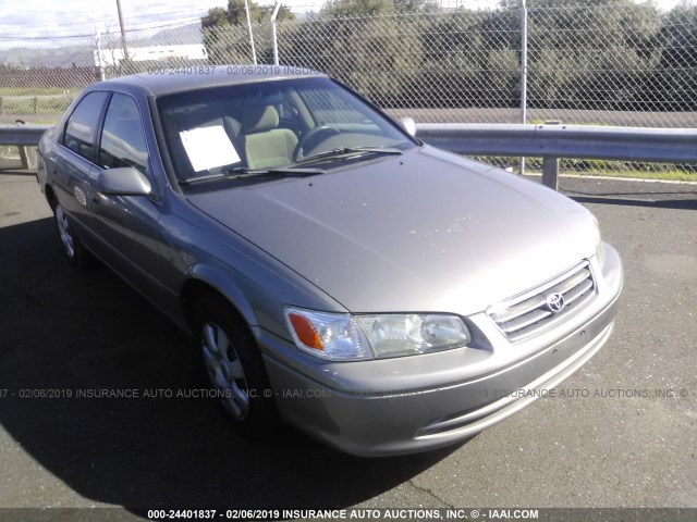 4T1BG22K3YU628083 - 2000 TOYOTA CAMRY CE/LE/XLE GRAY photo 1