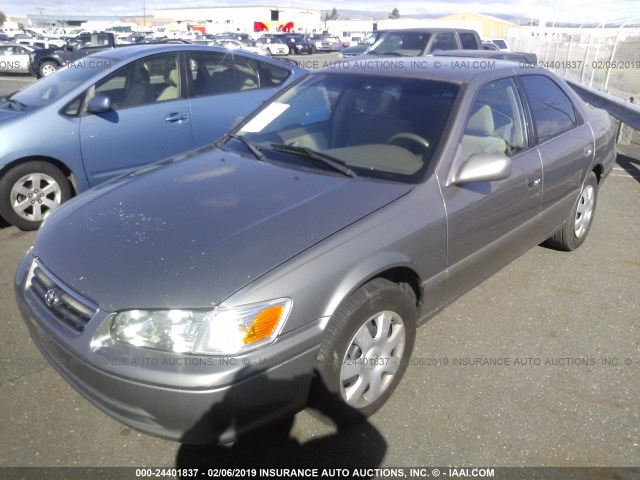 4T1BG22K3YU628083 - 2000 TOYOTA CAMRY CE/LE/XLE GRAY photo 2