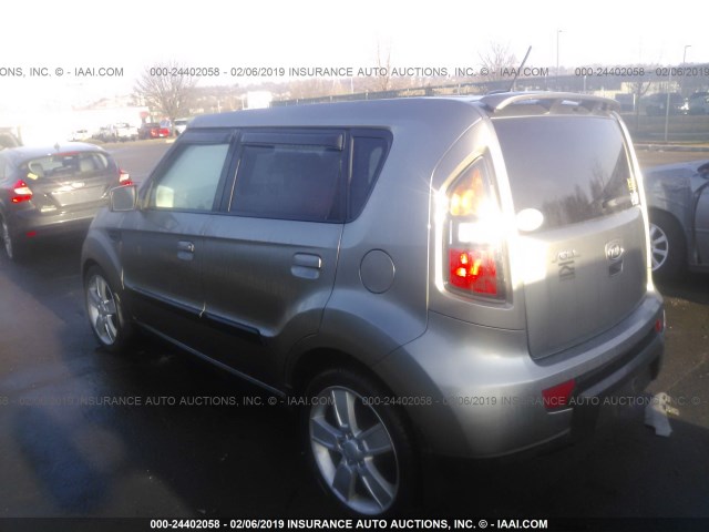 KNDJT2A21A7048879 - 2010 KIA SOUL +/!/SPORT GOLD photo 3