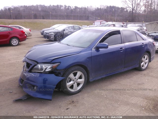 4T1BF3EK5BU682979 - 2011 TOYOTA CAMRY SE/LE/XLE BLUE photo 2