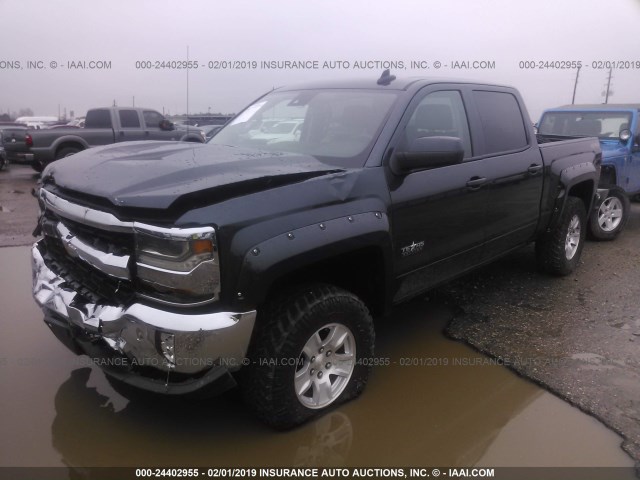 3GCUKRECXHG394939 - 2017 CHEVROLET SILVERADO K1500 LT GRAY photo 2