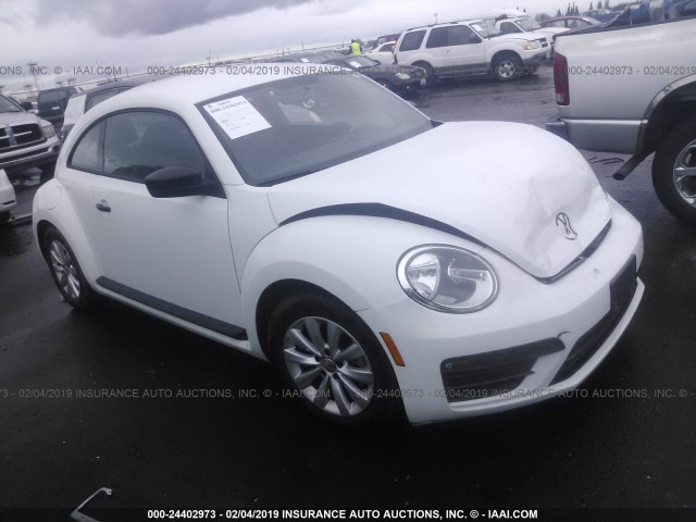 3VWFD7AT8JM717080 - 2018 VOLKSWAGEN BEETLE S/COAST WHITE photo 1