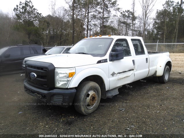 1FT8W3CT0BEC38851 - 2011 FORD F350 WHITE photo 2