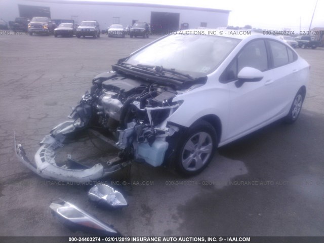 1G1BC5SM2H7155920 - 2017 CHEVROLET CRUZE LS WHITE photo 2