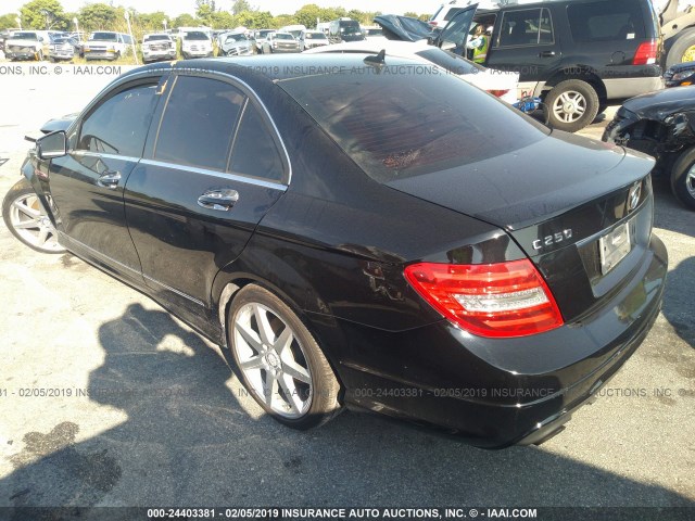 WDDGF4HB0DR268662 - 2013 MERCEDES-BENZ C 250 BLACK photo 3