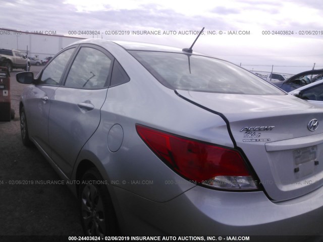 KMHCT4AE2HU194830 - 2017 HYUNDAI ACCENT SE GRAY photo 3