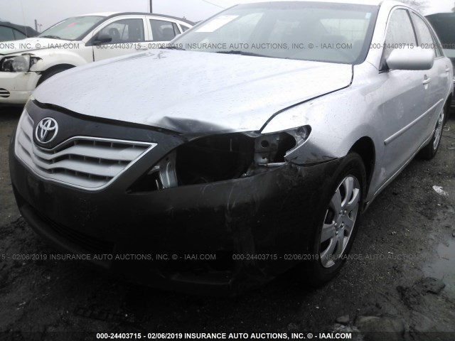 4T1BF3EK6BU699337 - 2011 TOYOTA CAMRY SE/LE/XLE SILVER photo 6