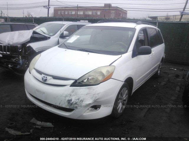 5TDZA23C46S500576 - 2006 TOYOTA SIENNA CE/LE WHITE photo 2