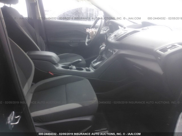 1FMCU0F76DUC02695 - 2013 FORD ESCAPE S BLACK photo 5