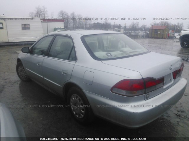 1HGCF86632A125062 - 2002 HONDA ACCORD VALUE SILVER photo 3