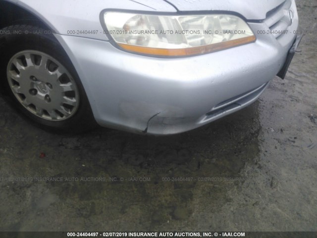 1HGCF86632A125062 - 2002 HONDA ACCORD VALUE SILVER photo 6