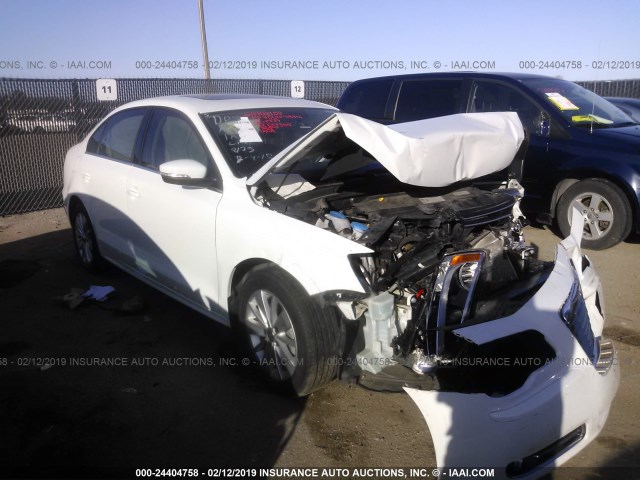 3VWD07AJ5FM278123 - 2015 VOLKSWAGEN JETTA SE WHITE photo 1