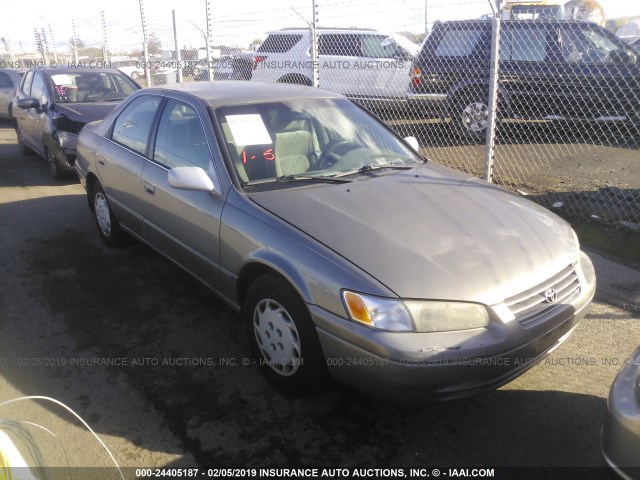 JT2BG22K6W0105299 - 1998 TOYOTA CAMRY CE/LE/XLE TAN photo 1