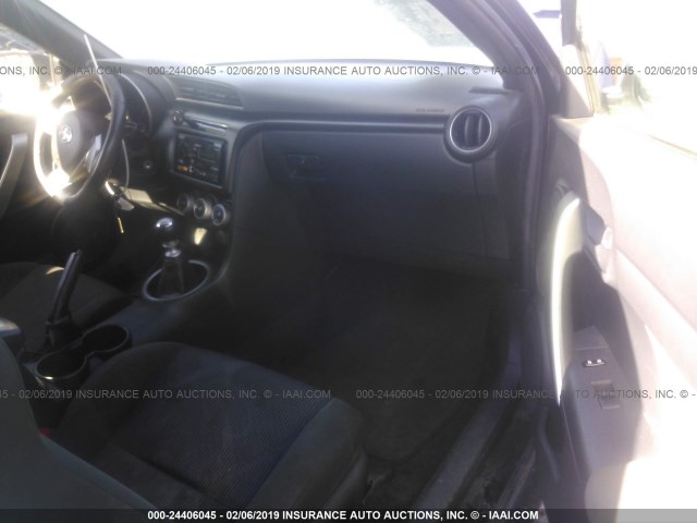 JTKJF5C79D3045265 - 2013 TOYOTA SCION TC BLACK photo 5