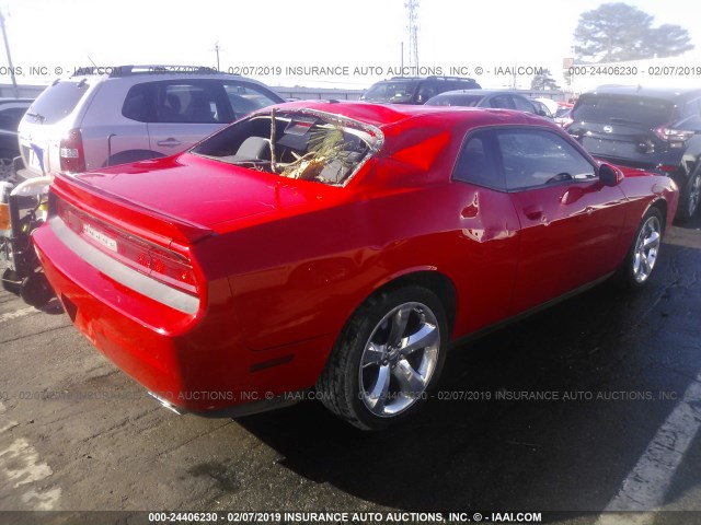 2C3CDYAG4EH306346 - 2014 DODGE CHALLENGER SXT RED photo 4