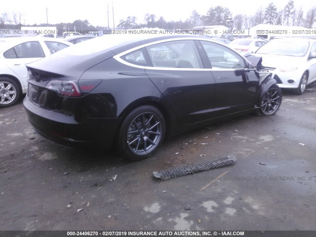 5YJ3E1EBXJF085463 - 2018 TESLA MODEL 3 BLACK photo 4