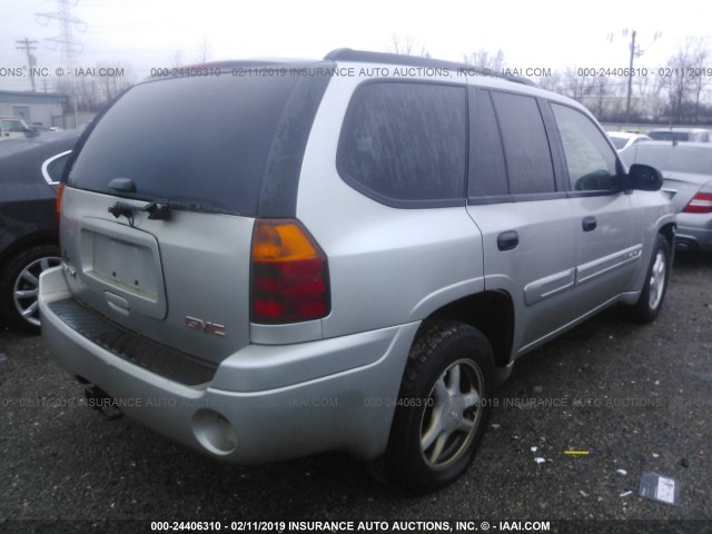 1GKDT13S452283885 - 2005 GMC ENVOY SILVER photo 4