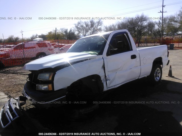 1GCEC14X57Z140464 - 2007 CHEVROLET SILVERADO C1500 CLASSIC WHITE photo 2