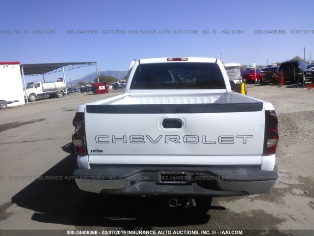 1GCEC14X57Z140464 - 2007 CHEVROLET SILVERADO C1500 CLASSIC WHITE photo 8