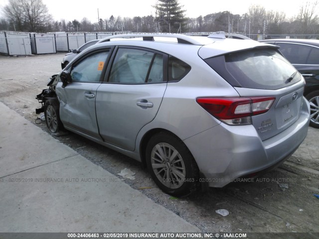 4S3GTAD61H3746770 - 2017 SUBARU IMPREZA PREMIUM PLUS GRAY photo 3