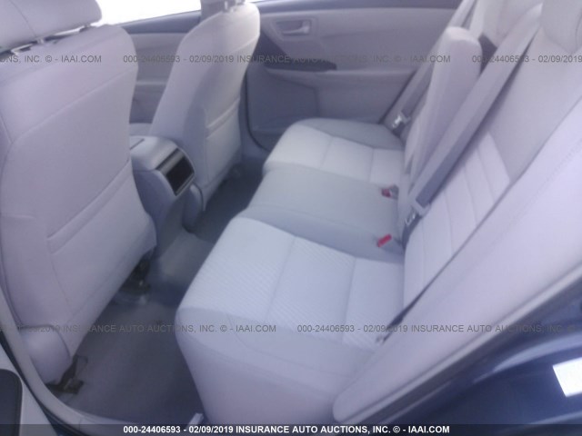 4T4BF1FK6FR501953 - 2015 TOYOTA CAMRY LE/XLE/SE/XSE მუქი ლურჯი ფოტო 8