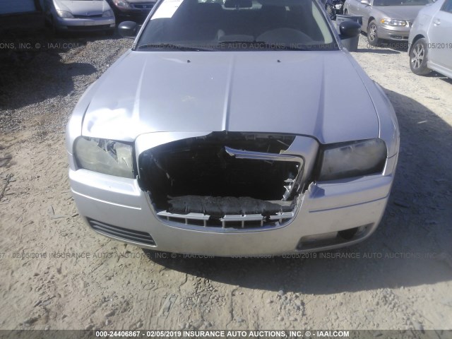 2C3KA43RX7H731620 - 2007 CHRYSLER 300 SILVER photo 6