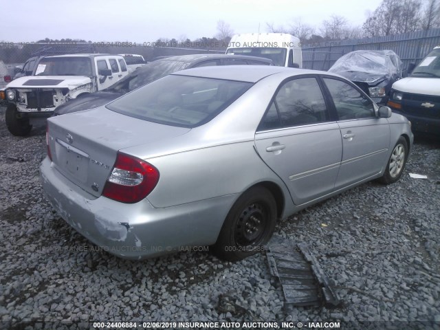 4T1BF30K42U537603 - 2002 TOYOTA CAMRY LE/XLE/SE SILVER photo 4