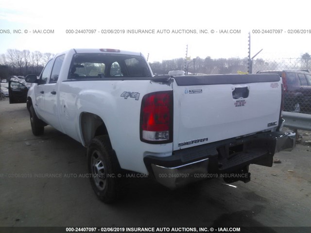 1GT12ZC83EF181636 - 2014 GMC SIERRA K2500 HEAVY DUTY WHITE photo 3