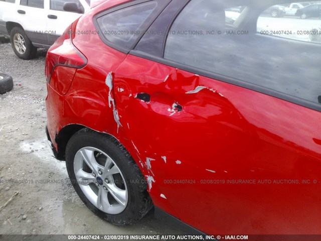 1FADP3K25EL301405 - 2014 FORD FOCUS RED photo 6