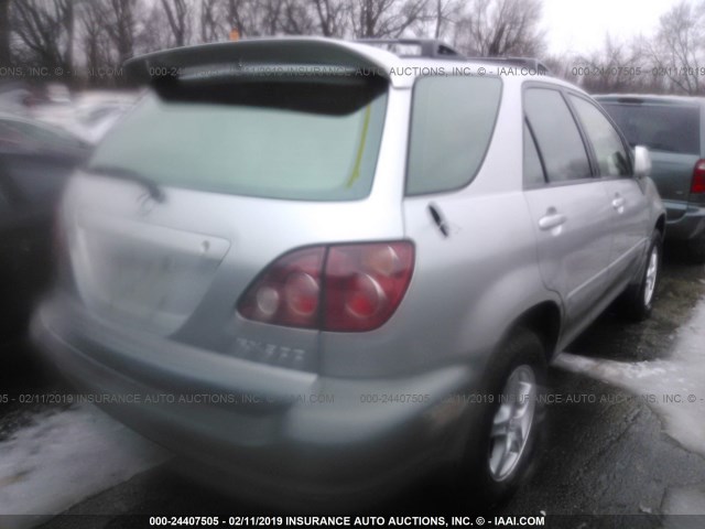 JT6HF10U8Y0114311 - 2000 LEXUS RX 300 SILVER photo 4