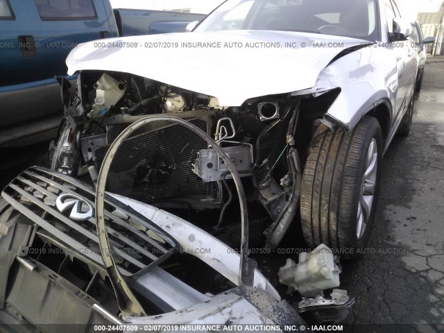 JNRAS08W67X203631 - 2007 INFINITI FX35 SILVER photo 6