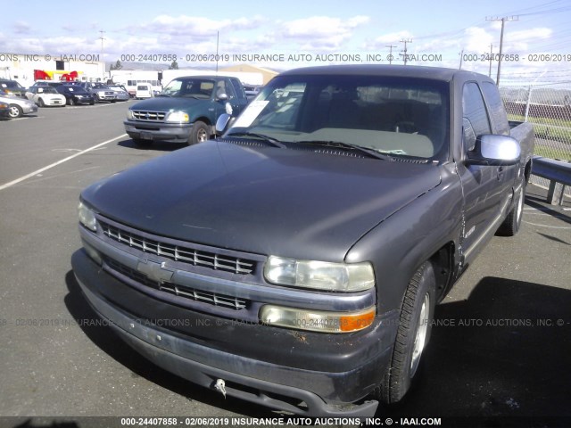 2GCEC19T4Y1255329 - 2000 CHEVROLET SILVERADO C1500 GRAY photo 2