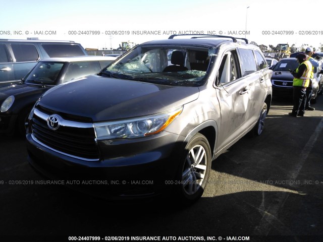 5TDZKRFH2GS135572 - 2016 TOYOTA HIGHLANDER LE/LE PLUS GRAY photo 2