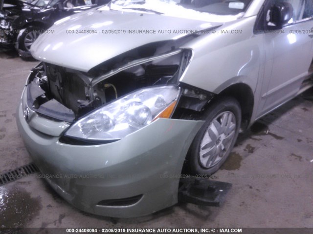 5TDKK4CC8AS329317 - 2010 TOYOTA SIENNA CE/LE GREEN photo 6