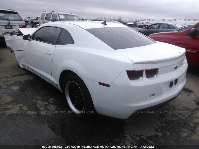 2G1FA1E34D9172181 - 2013 CHEVROLET CAMARO LS WHITE photo 3