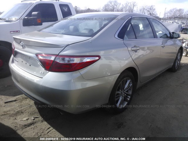 4T1BF1FK1HU306369 - 2017 TOYOTA CAMRY LE/XLE/SE/XSE 金色 照片 4