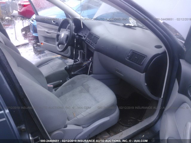 9BWFL61J364011111 - 2006 VOLKSWAGEN GOLF GL GRAY photo 5