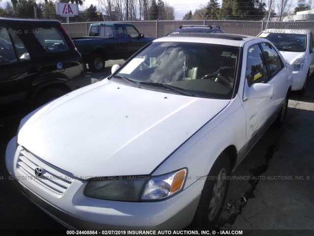 4T1BF22K7VU906479 - 1997 TOYOTA CAMRY CE/LE/XLE WHITE photo 2