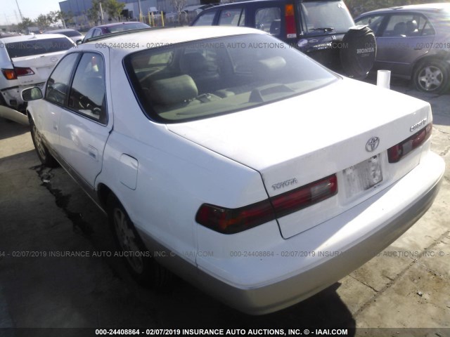 4T1BF22K7VU906479 - 1997 TOYOTA CAMRY CE/LE/XLE WHITE photo 3