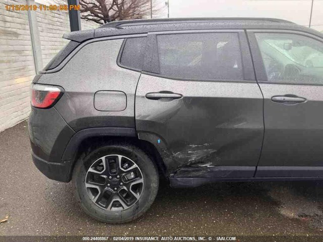 3C4NJDDB2JT451568 - 2018 JEEP COMPASS TRAILHAWK GRAY photo 14