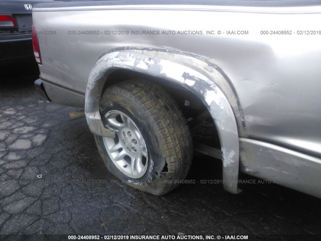 1D7GL12KX4S522385 - 2004 DODGE DAKOTA SXT TAN photo 6