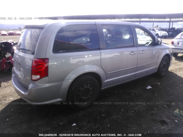 2C4RDGBG4FR591530 - 2015 DODGE GRAND CARAVAN SE SILVER photo 4